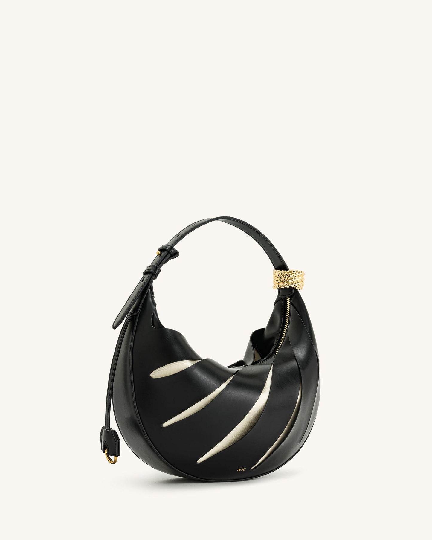 Bolso Isabella- Cuero Vegano con Detalles Dorados y Diseño en Negro y Blanco