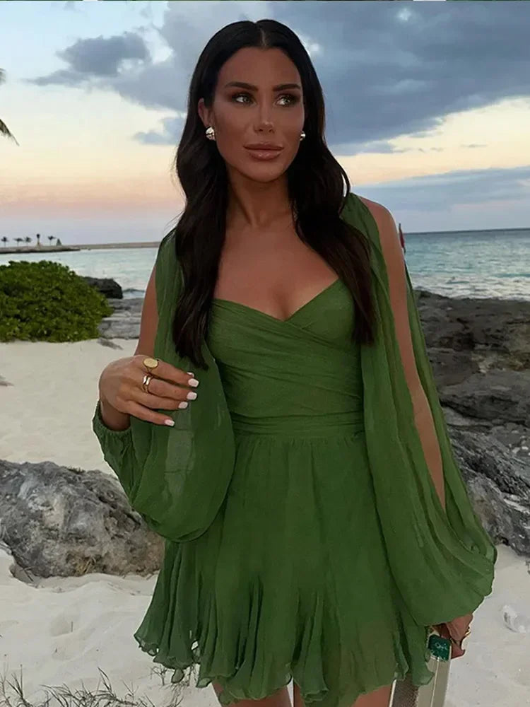 Vestido Verde Esmeralda con Volados – Frescura y sensualidad en cada movimiento