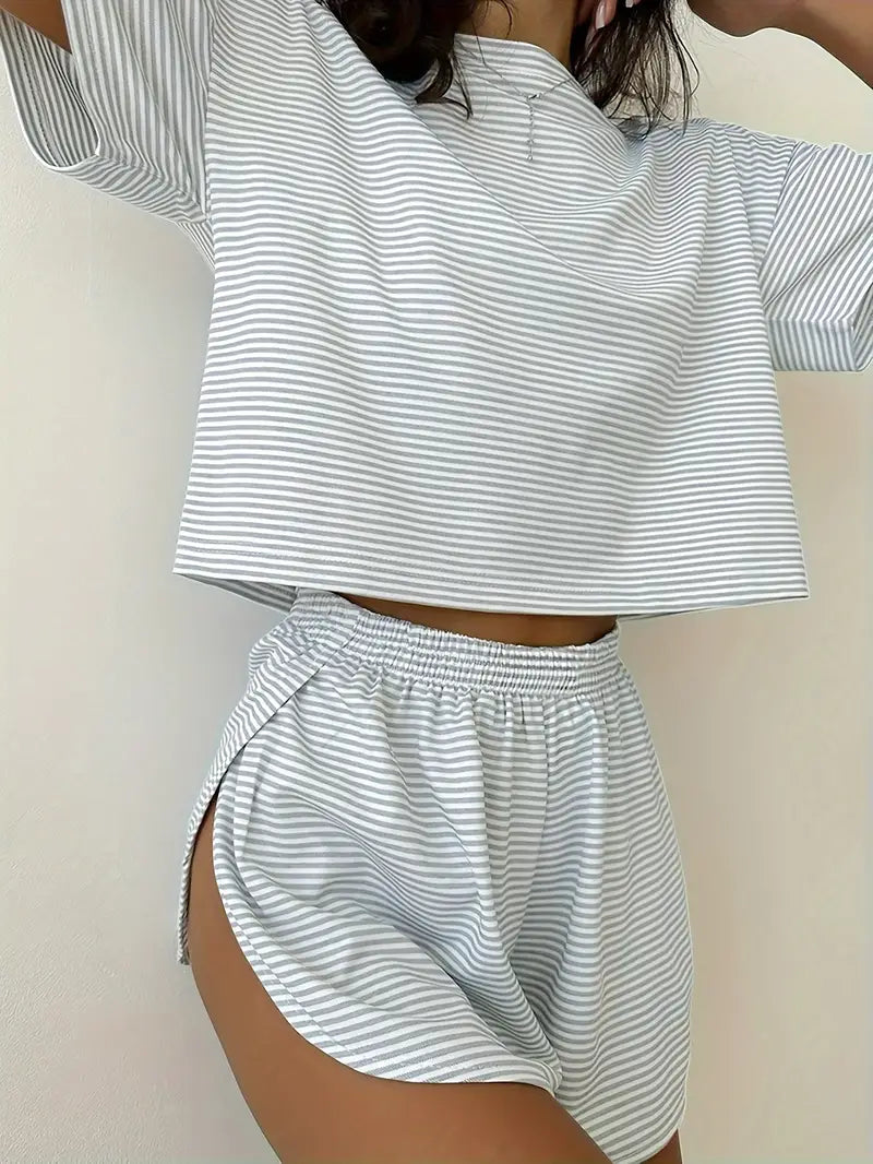 Conjunto de Pijama a Rayas