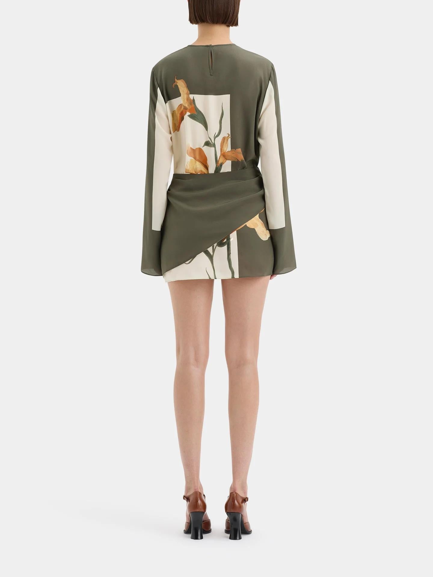 Vestido Mini Floral Twist