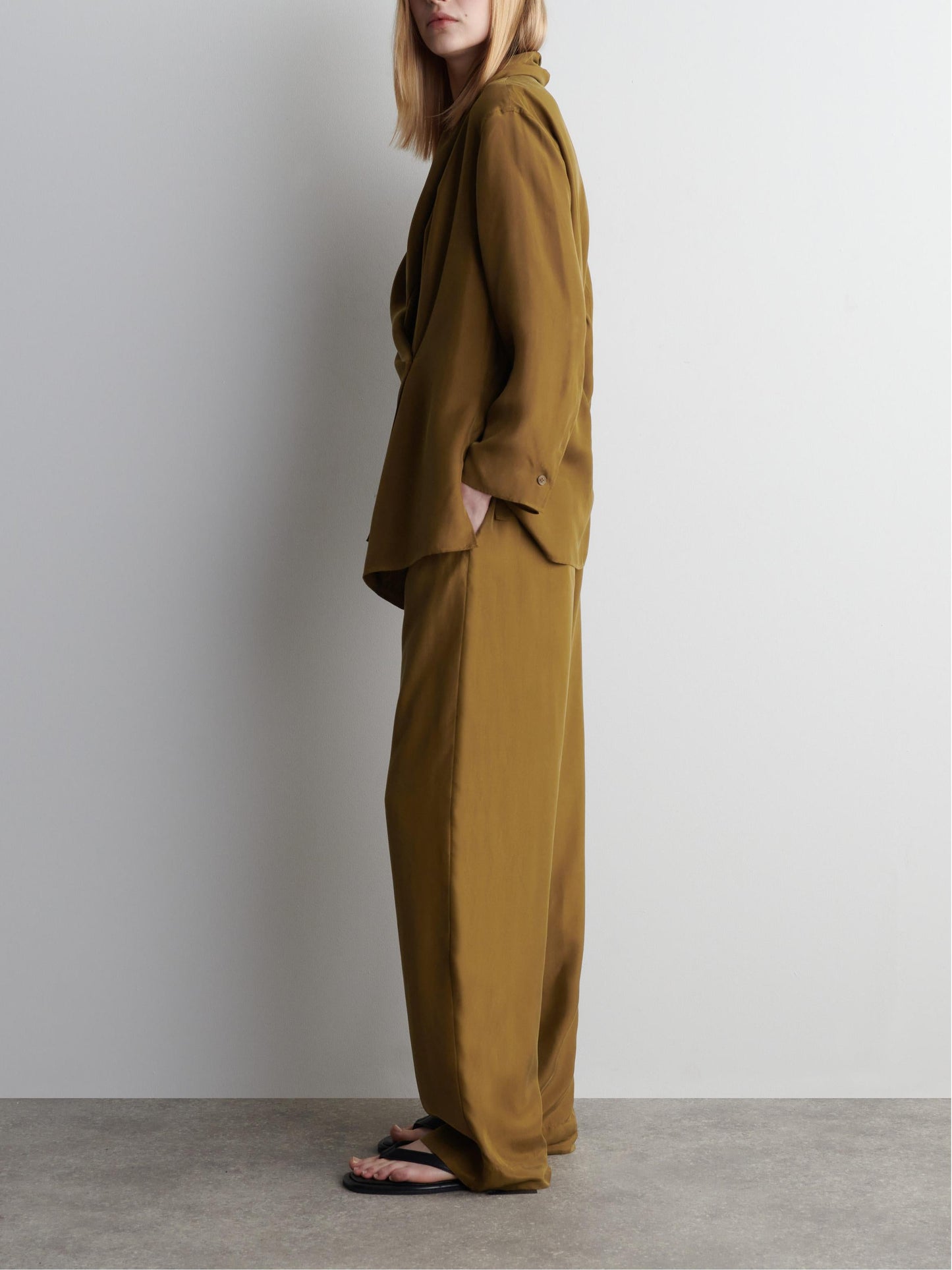 Conjunto de blazer tipo smoking + pantalón recto
