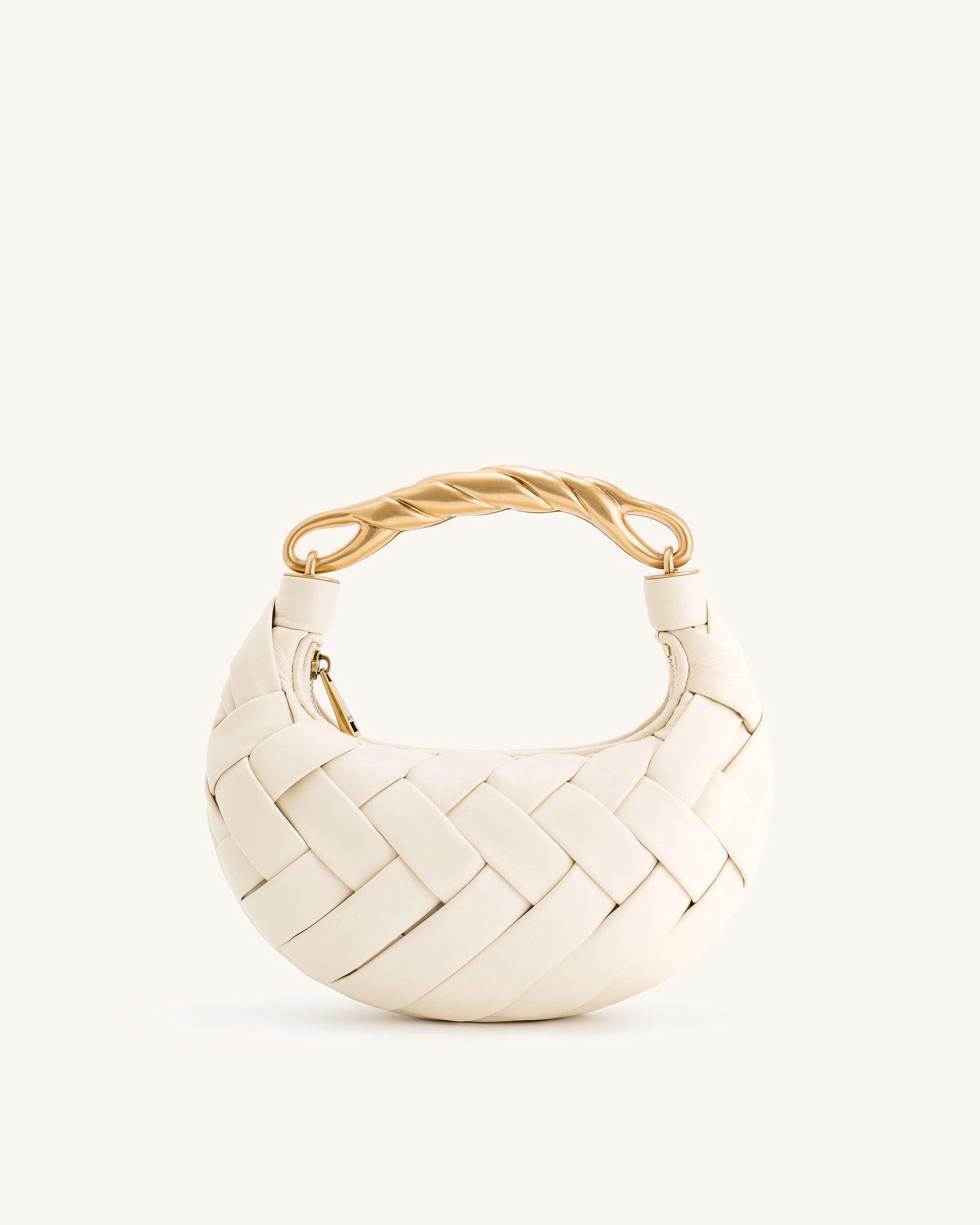 Bolso Catalina-Trenzado de Mano con Correa Larga Dorada