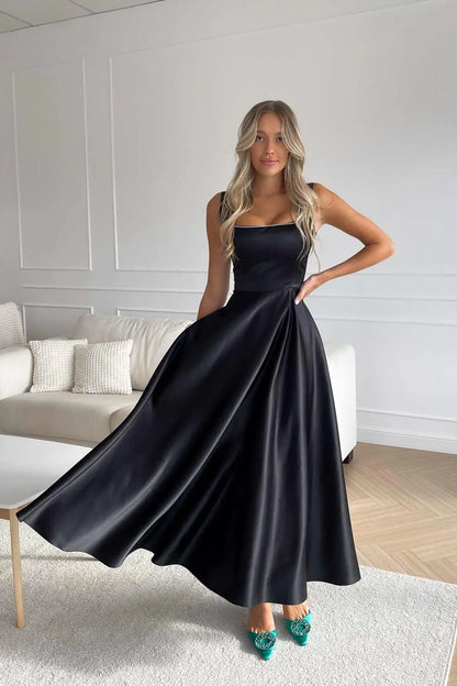 Vestido Gala - Midi con Detalles Brillantes