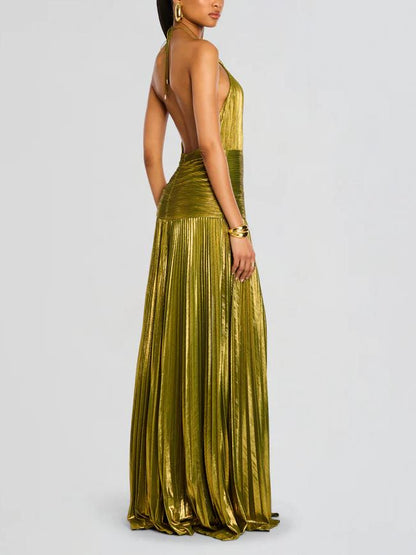 Vestido largo en textil plisado metálico
